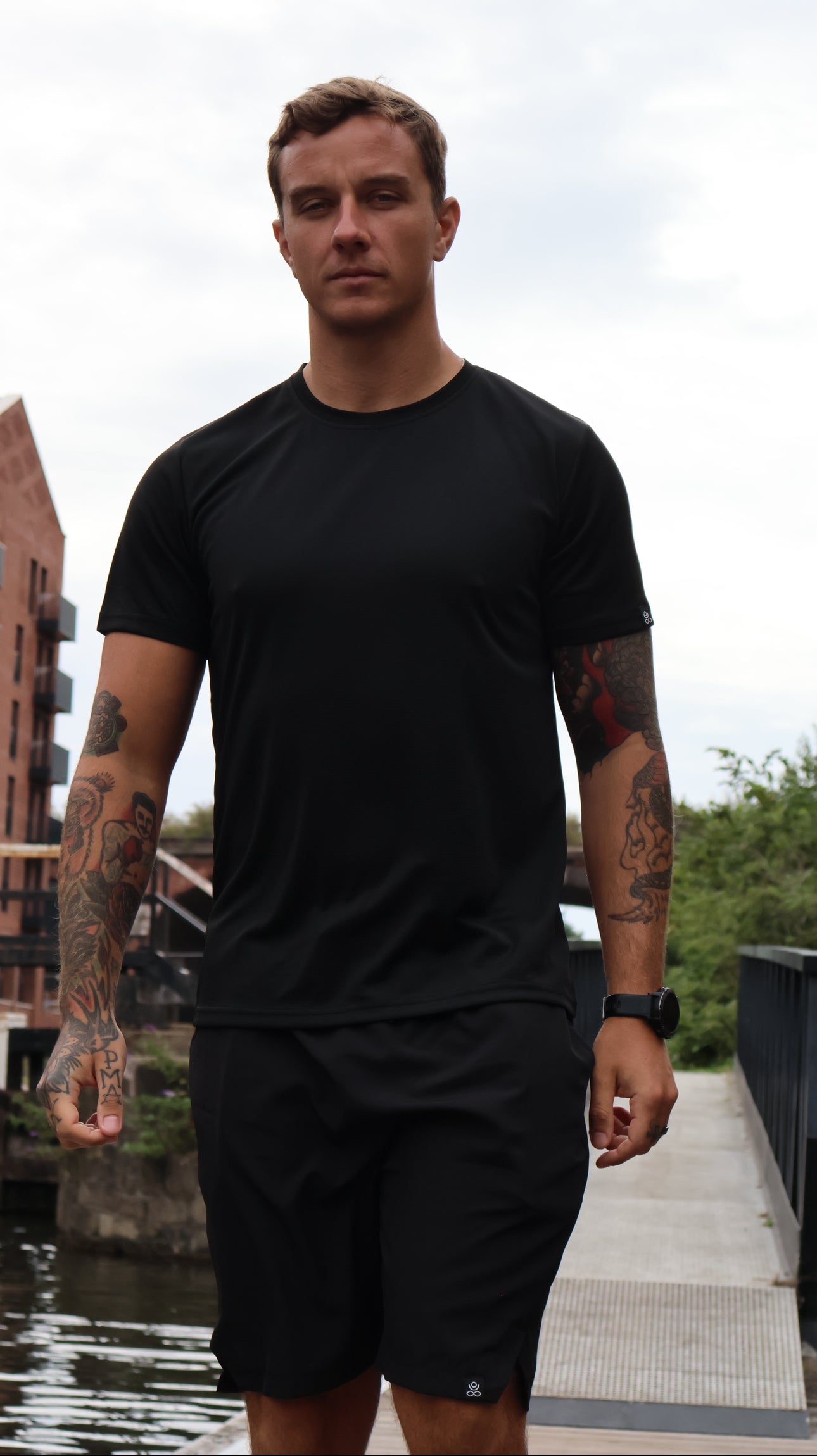 Gratitude Fusion Short - Black